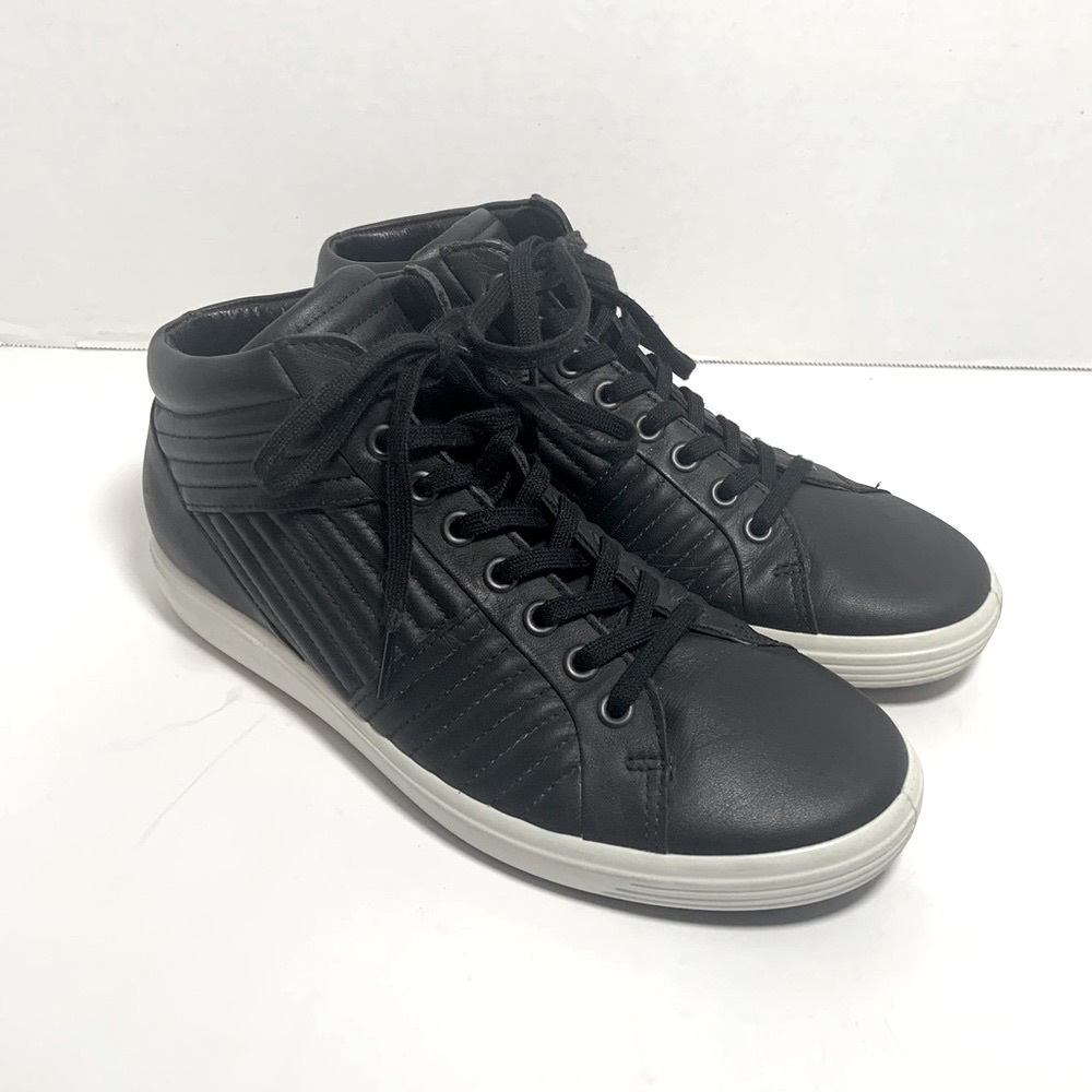 ECCO Soft 9 II Leather High Top Sneakers Women's 7/7.5 - Used